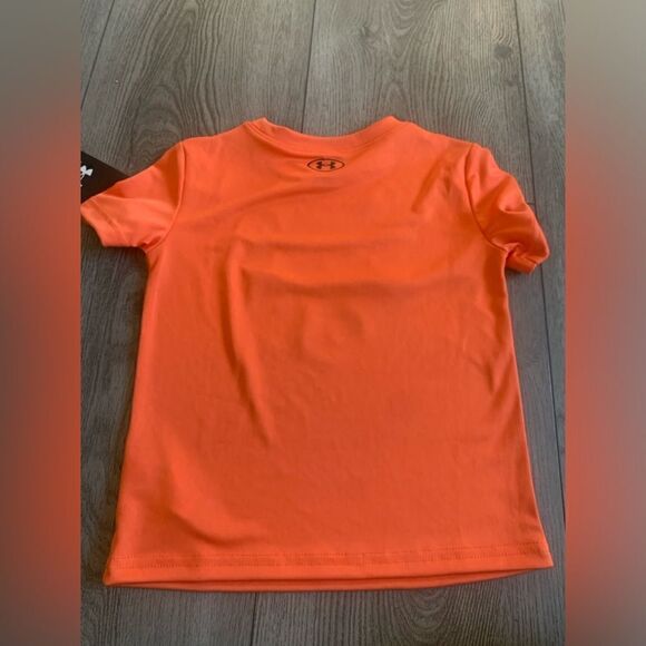 Under armour boys size 4 graphic t shirt - Picture 2 of 4
